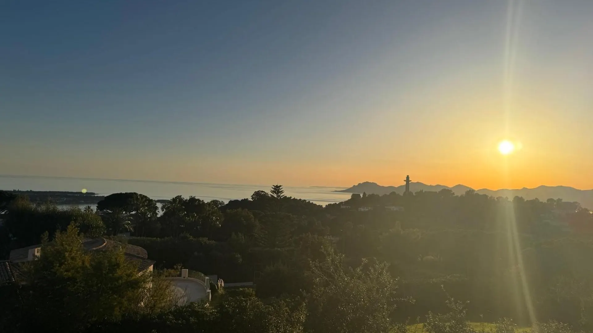 Beautiful 5 Bedroom Villa With Sea View & Pool Vallauris